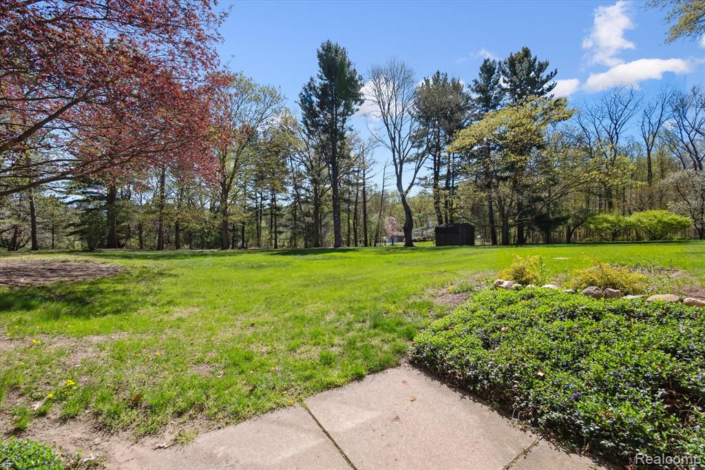 3958 NAPIER Road, Canton, MI 48187 — Photo 32