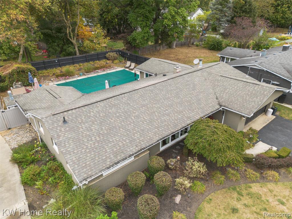 8648 Golfside Drive, Commerce Twp, MI 48382 — Photo 27
