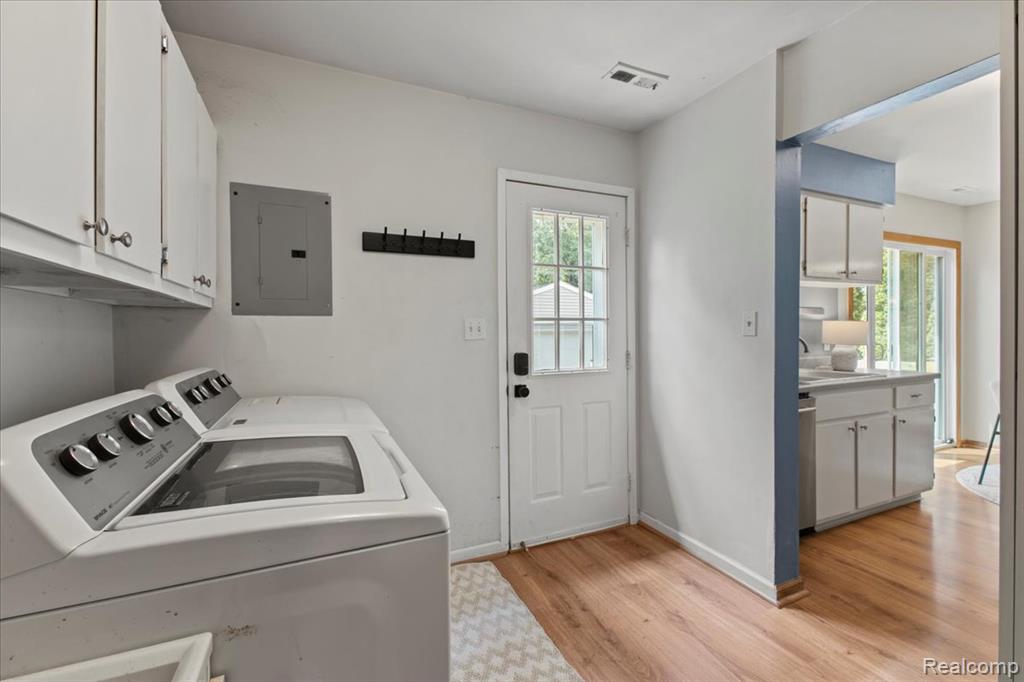 436 Hastings Street, Holly, MI 48442 — Photo 14