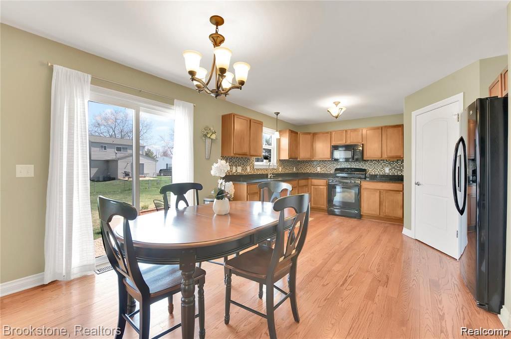 442 Princeton Drive, South Lyon, MI 48178 — Photo 18