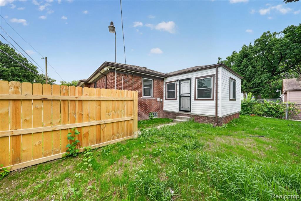 19391 Sussex Street, Detroit, MI 48235 — Photo 33