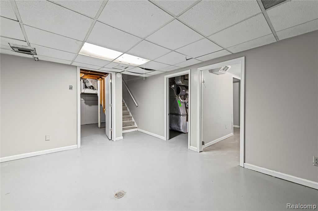 530 Mayflower Avenue, Lincoln Park, MI 48146 — Photo 12