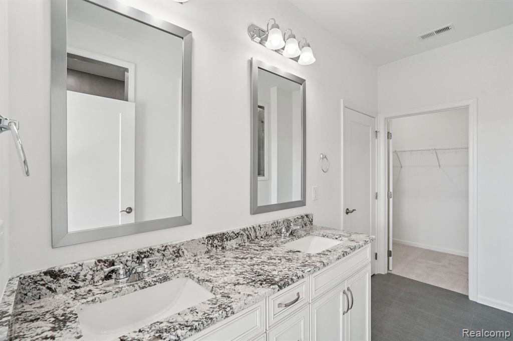 807 Kelpie Drive, Ann Arbor, MI 48108 — Photo 21
