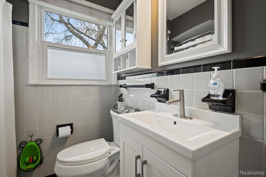 524 E LA SALLE Avenue, Royal Oak, MI 48073 — Photo 24