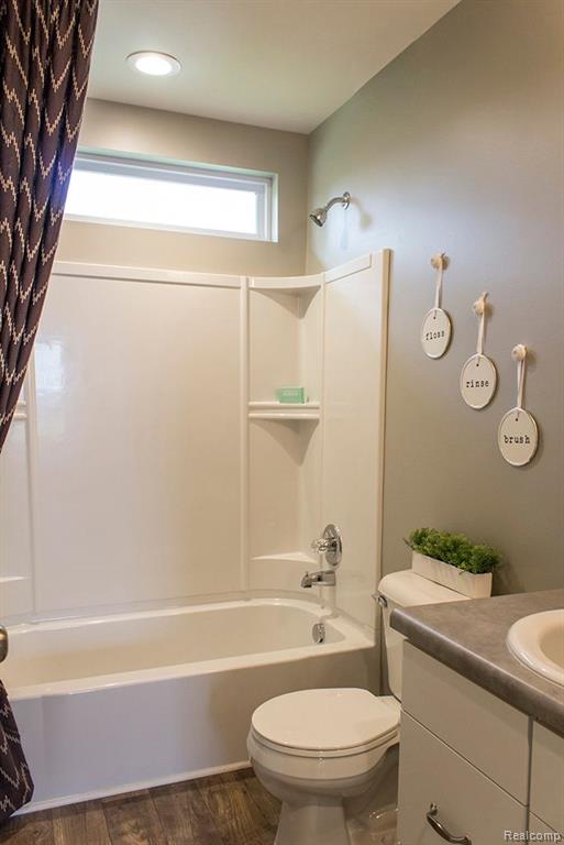 58398 Pembrooke Avenue, New Haven, MI 48048 — Photo 8