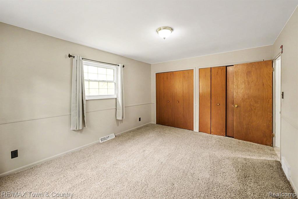 405 Terrace Drive, Flushing, MI 48433 — Photo 19