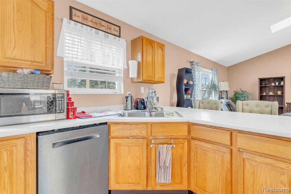 2215 Hancock Street, Port Huron, MI 48060 — Photo 13