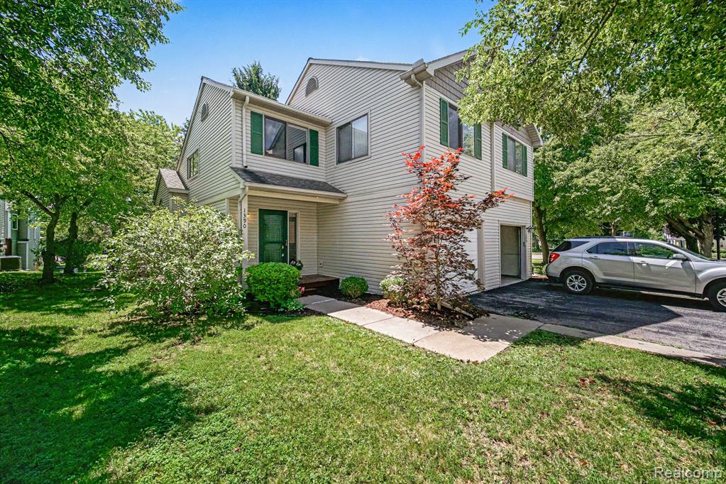 1390 Patricia Avenue - Photo 2