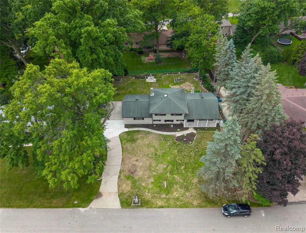 6742 Canterbury Court, Shelby Twp, MI 48316 — Photo 44