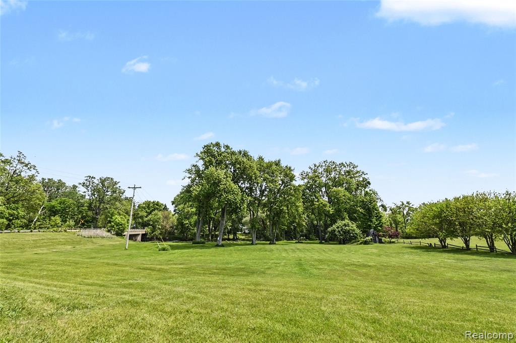 10810 Petrieville Highway, Eaton Rapids, MI 48827 — Photo 35