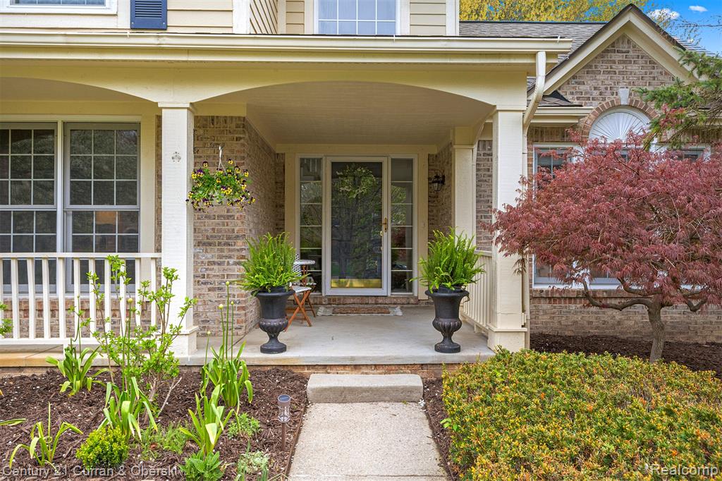 1424 Woodbridge Lane, Wixom, MI 48393 — Photo 3