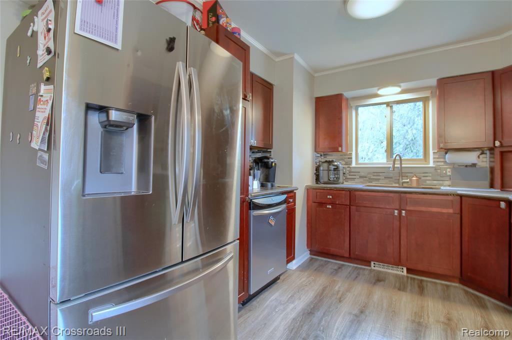 7367 Cavell Street, Westland, MI — Photo 9