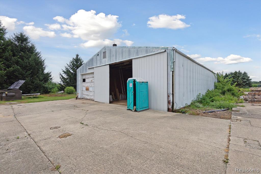 3435 Dietz Road, Williamston, MI 48895 — Photo 41