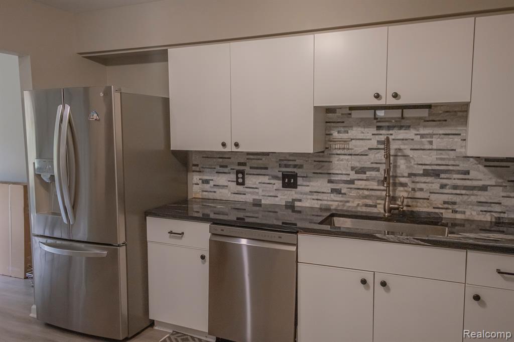 726 HAMILTON, Rochester Hills, MI 48307 — Photo 15
