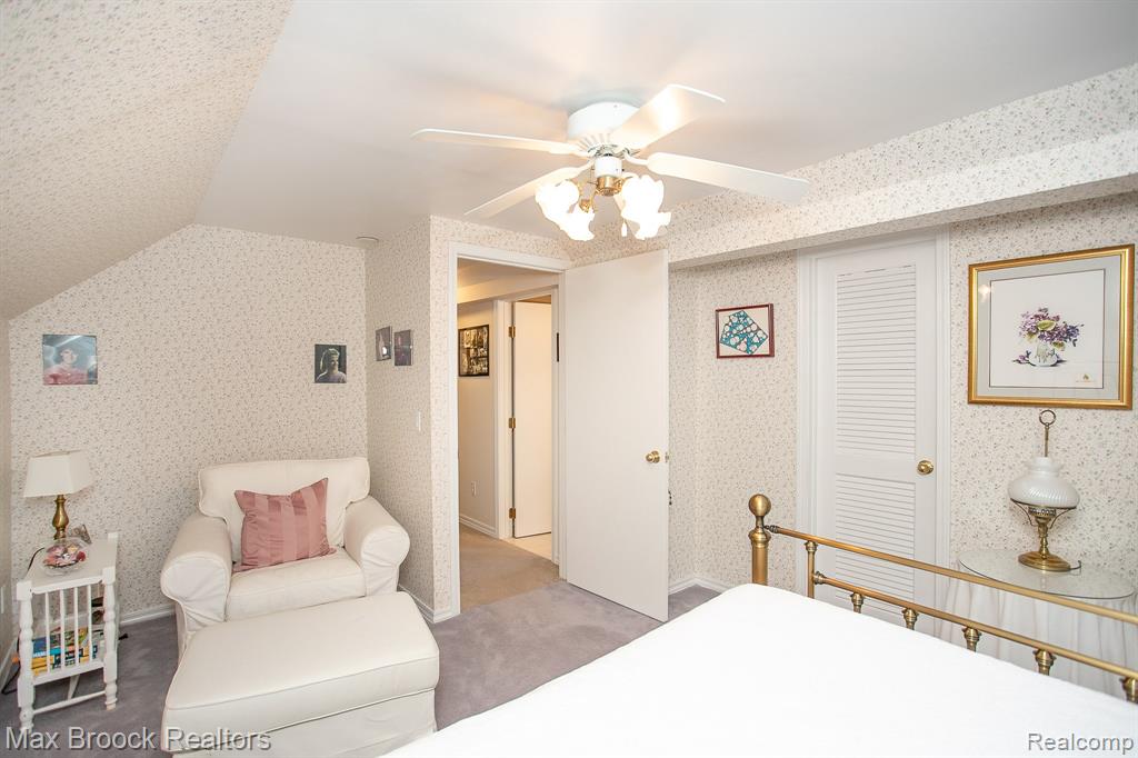10445 Lincoln Drive, Huntington Woods, MI — Photo 29