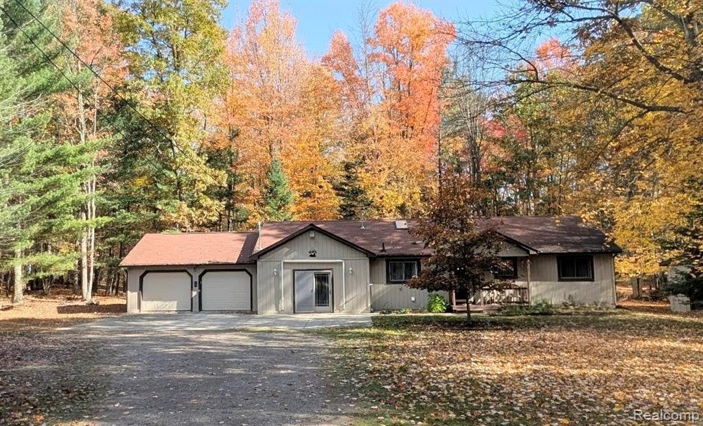 3260 Havenwood Circle, Lake, MI 48632 — front exterior