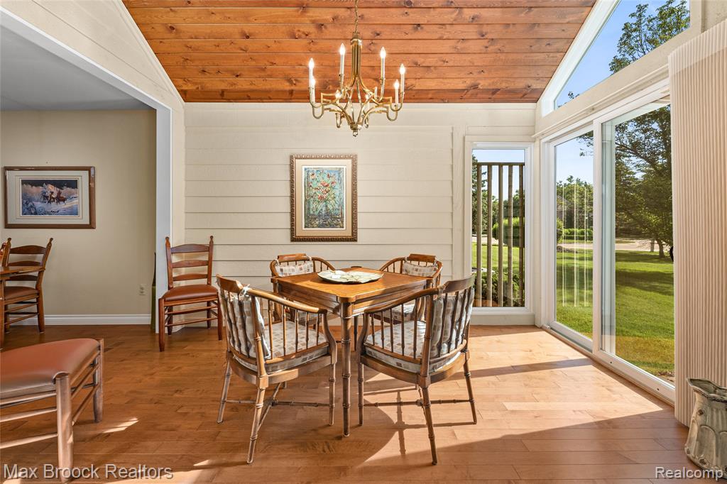 2493 Wildbrook Run, Bloomfield Hills, MI 48304 — Photo 9
