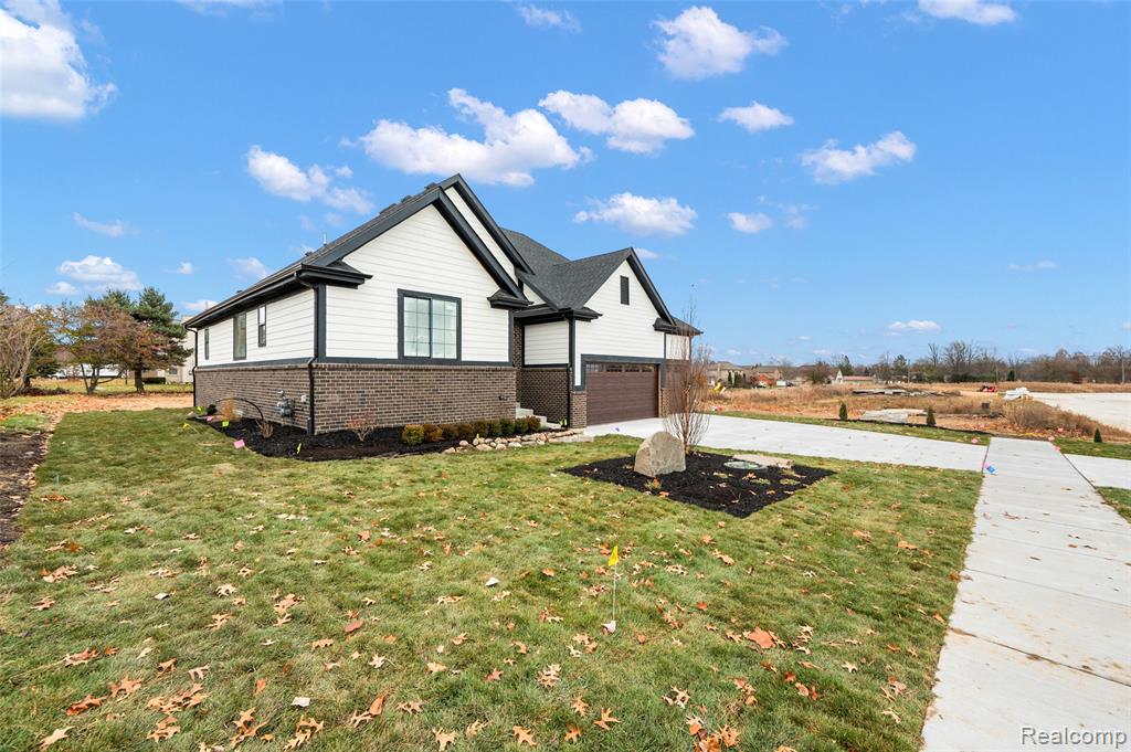 29697 Red Fox Lane, Chesterfield, MI 48047 — Photo 3