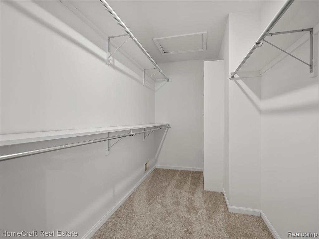 6807 SUNSET Drive, South Lyon, MI 48178 — Photo 37