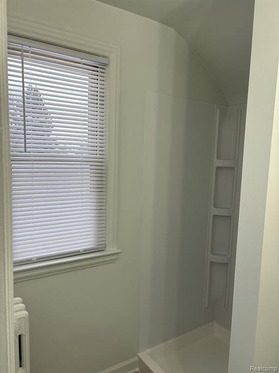 7339 ENGLEMAN, Center Line, MI 48015 — Photo 9