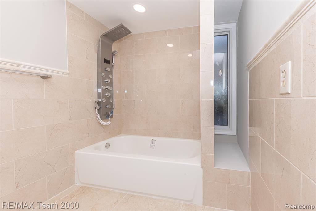 17148 PON VALLEY Drive, Northville, MI 48168 — Photo 35