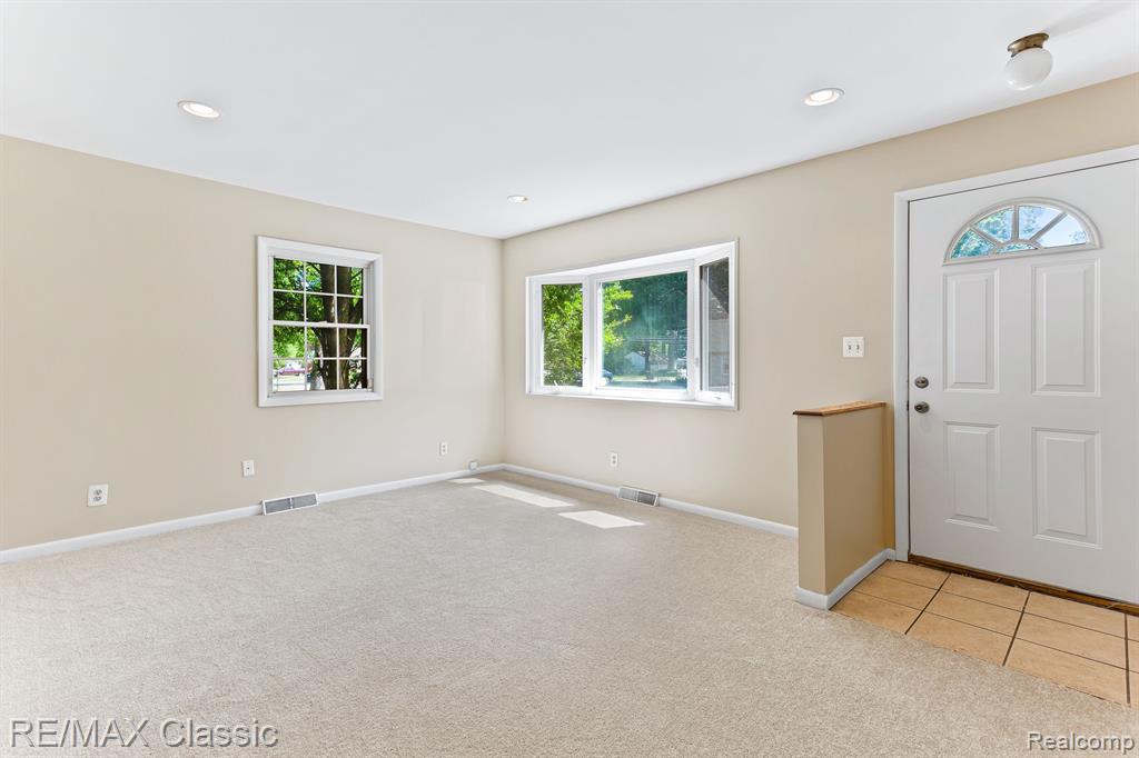 5953 N Linville Street, Westland, MI — Photo 2