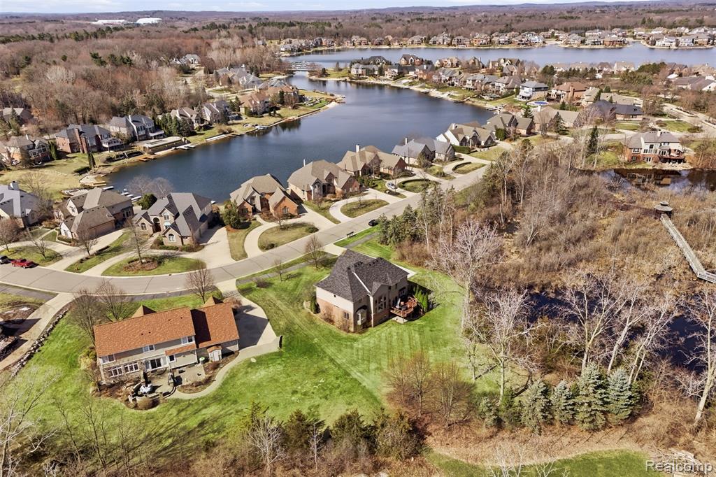 8851 Stoney Creek Drive, South Lyon, MI 48178 — Photo 42