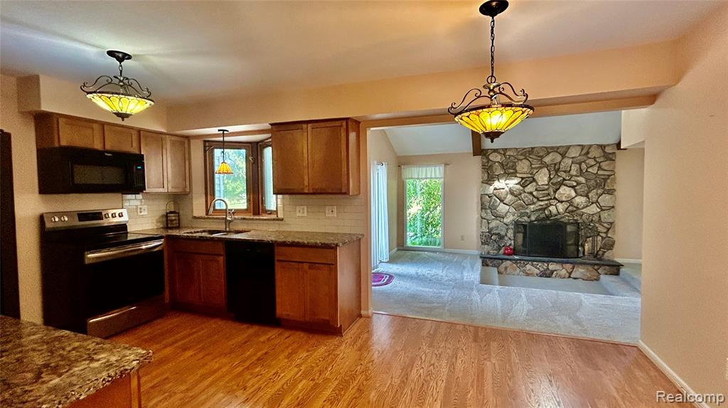 43095 Whisper Court, Northville, MI 48168 — Photo 9