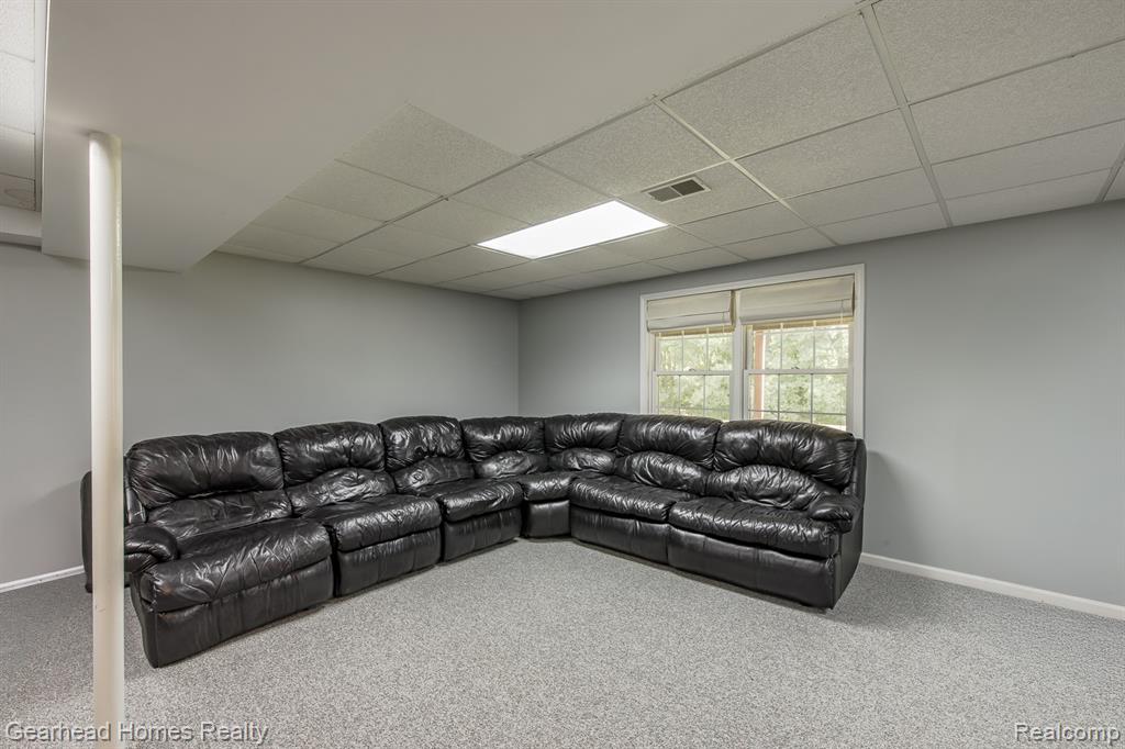 8088 Denton Hill Road, Fenton, MI 48430 — Photo 34
