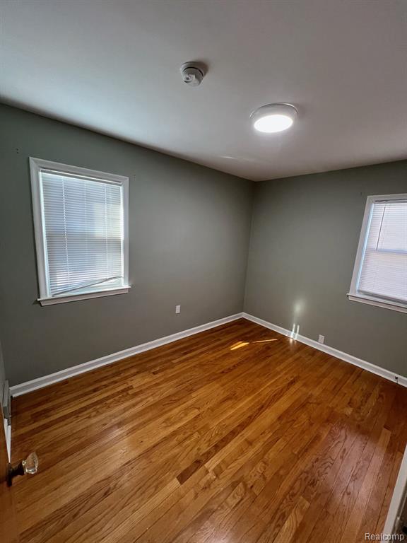 52 CAMLEY Drive, Waterford, MI 48328 — Photo 6