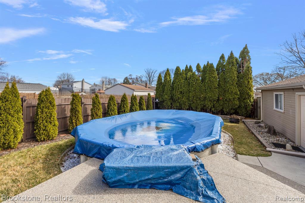 43258 HYDE PARK Drive, Sterling Heights, MI 48313 — Photo 10