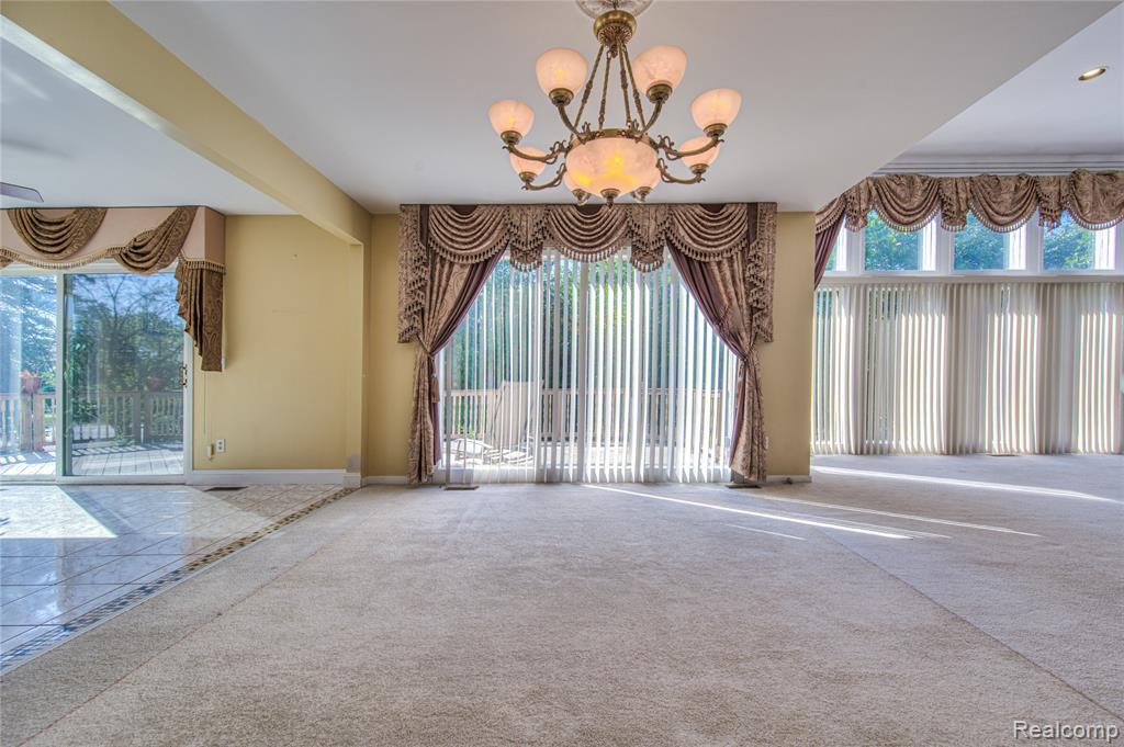 6460 Charles Drive, West Bloomfield, MI — Photo 13
