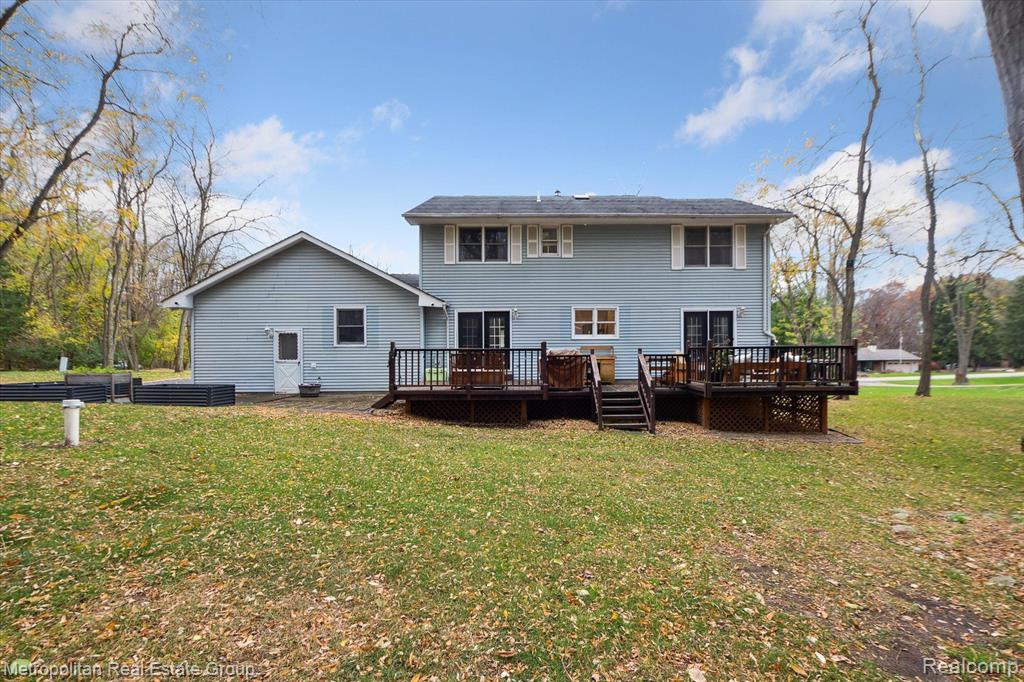 9327 LAKE CREST Drive, Whitmore Lake, MI 48189 — Photo 30