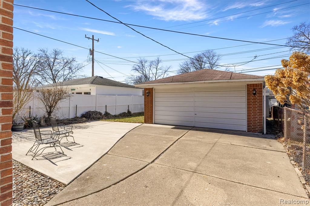 4142 Gertrude Street, Dearborn Heights, MI 48125 — Photo 37