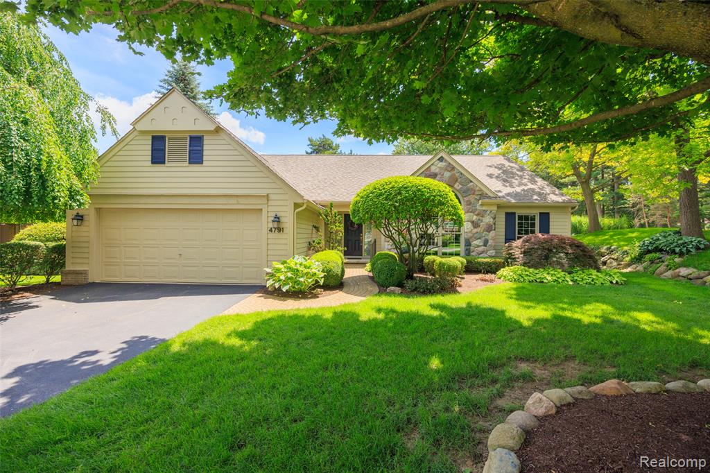 4791 Roundtree Drive, 1, Brighton, MI 48116 — Photo 52