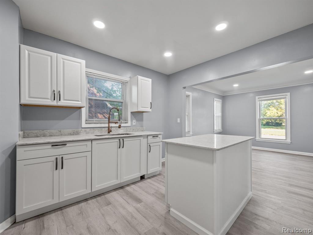 14514 CHANDLER PARK Drive, Detroit, MI 48224 — Photo 10