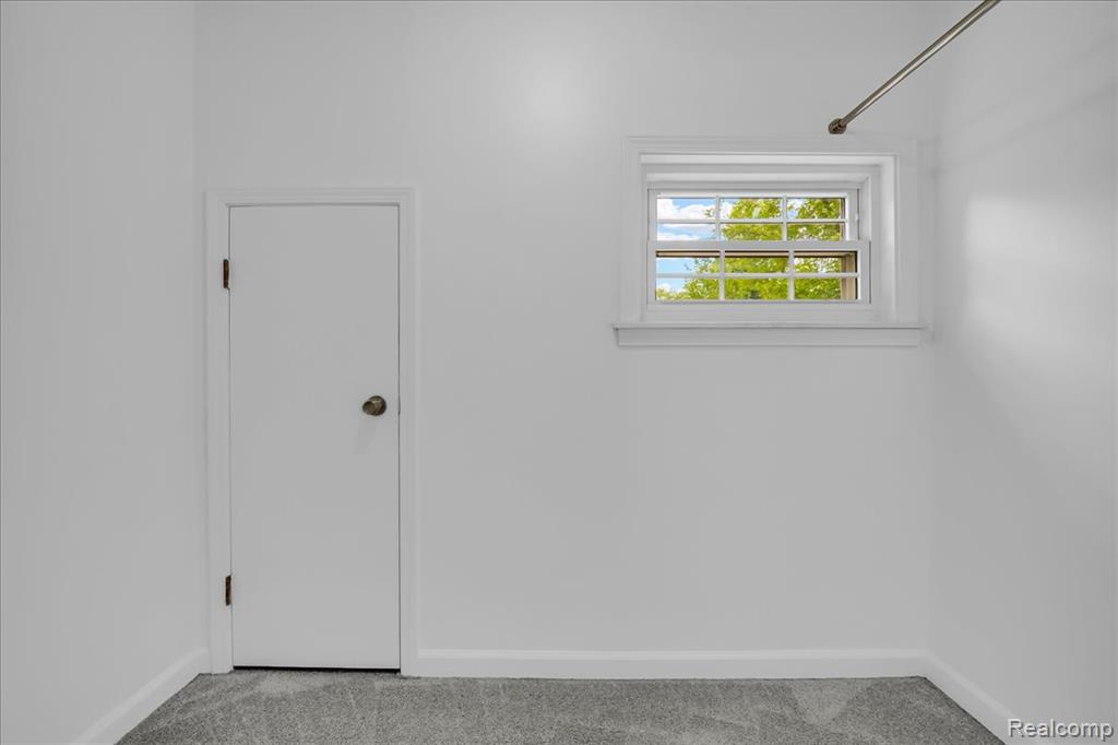 828 N Gainsborough Avenue, Royal Oak, MI 48067 — Photo 20