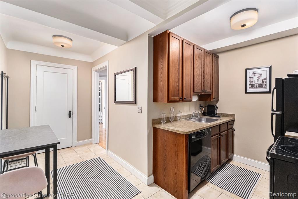 15 E KIRBY Street, 422, Detroit, MI 48202 — Photo 6