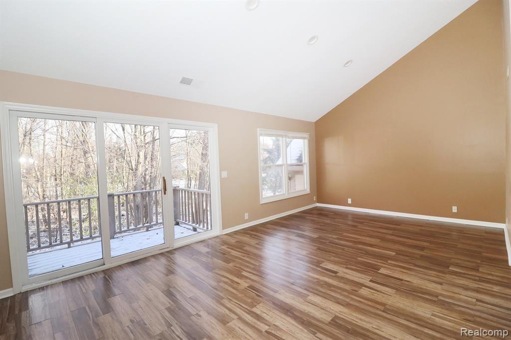 5302 ROYAL VALE Lane, Dearborn, MI 48126 — Photo 12