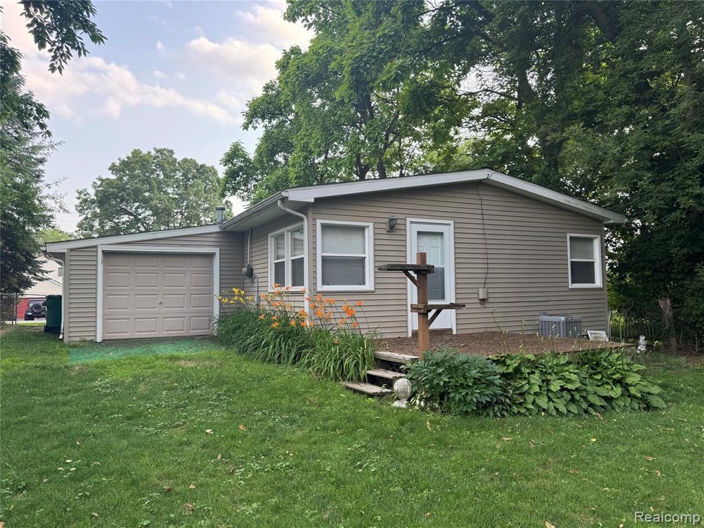 8124 Eldora Boulevard, Commerce Twp, MI 48382 — Photo 3