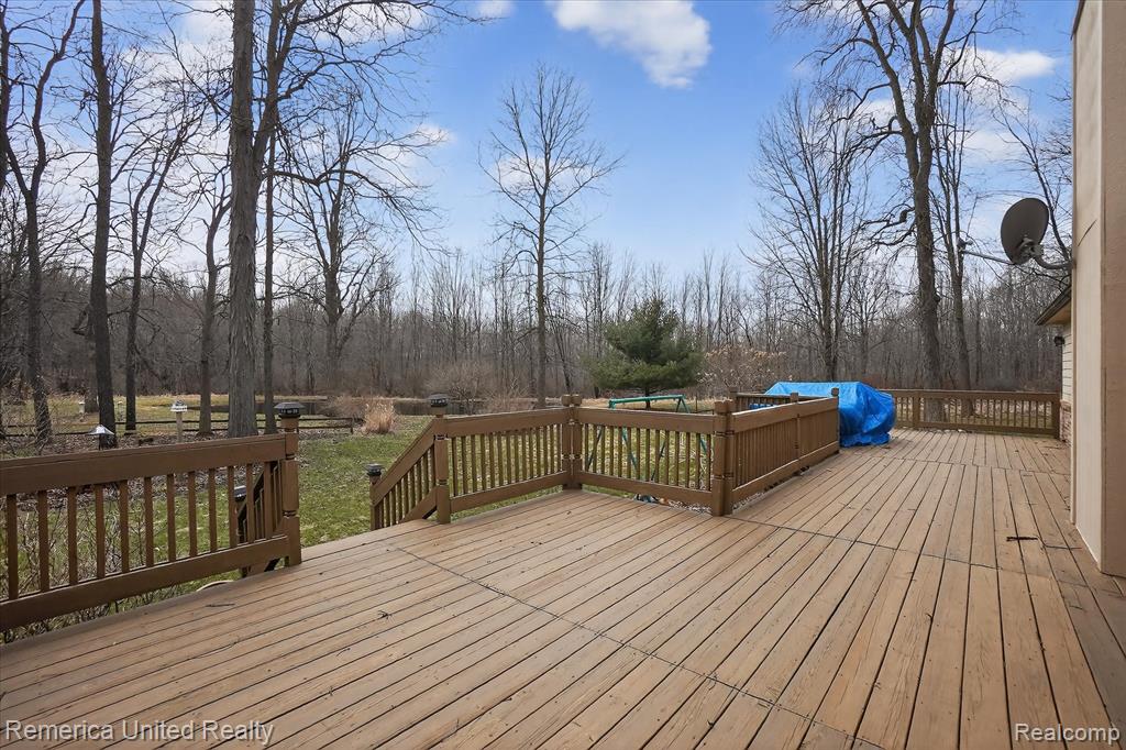 660 E Allen Road, Howell, MI 48855 — Photo 43