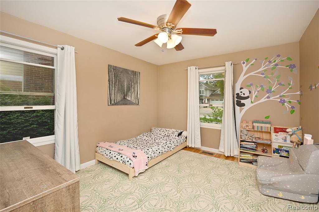 618 W Houstonia Avenue, Royal Oak, MI 48073 — Photo 20