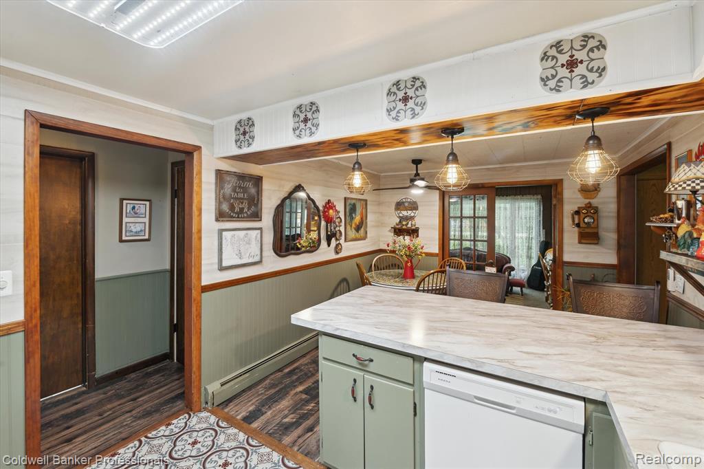 6479 W Court Street, Flint, MI 48532 — Photo 12