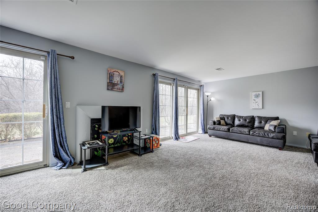 6255 CELESTE Road, West Bloomfield, MI — Photo 35