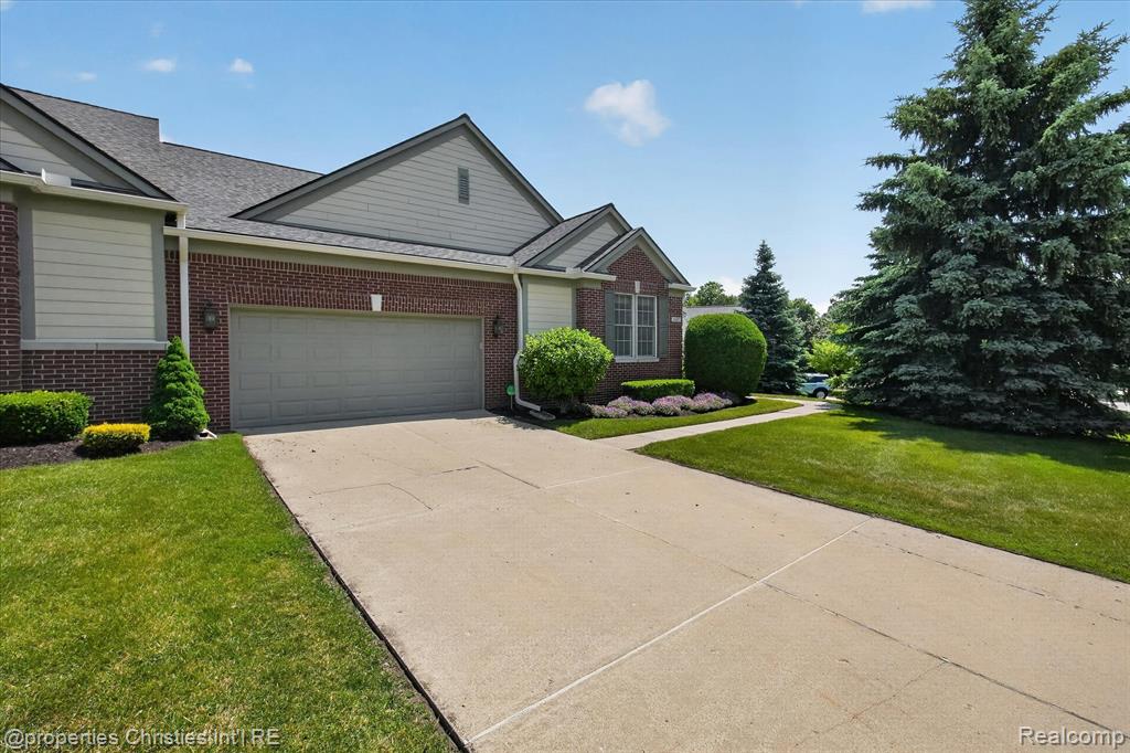 16502 Cypress Court, Northville, MI 48168 — Photo 5