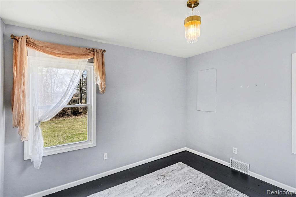 4382 Lahring Road, Linden, MI 48451 — Photo 12