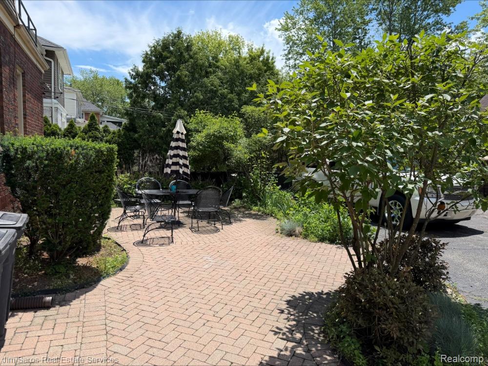 851 Saint Clair Avenue, Grosse Pointe, MI 48230 — Photo 12