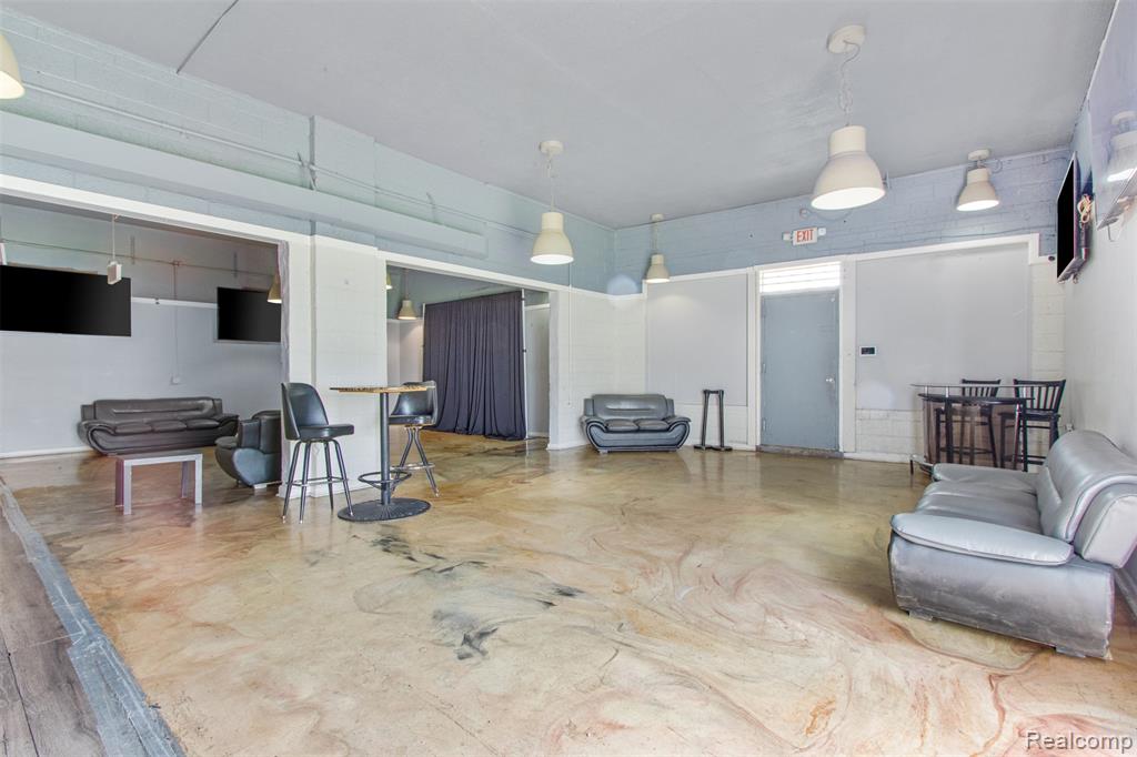 8633 Southfield Road, Detroit, MI 48228 — Photo 11