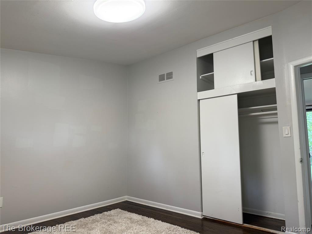 9248 Idaho Street, Livonia, MI 48150 — Photo 30