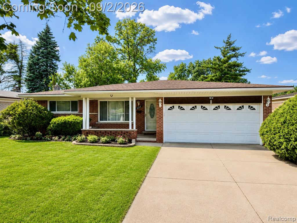 2253 BERNICE Avenue, Warren, MI 48091